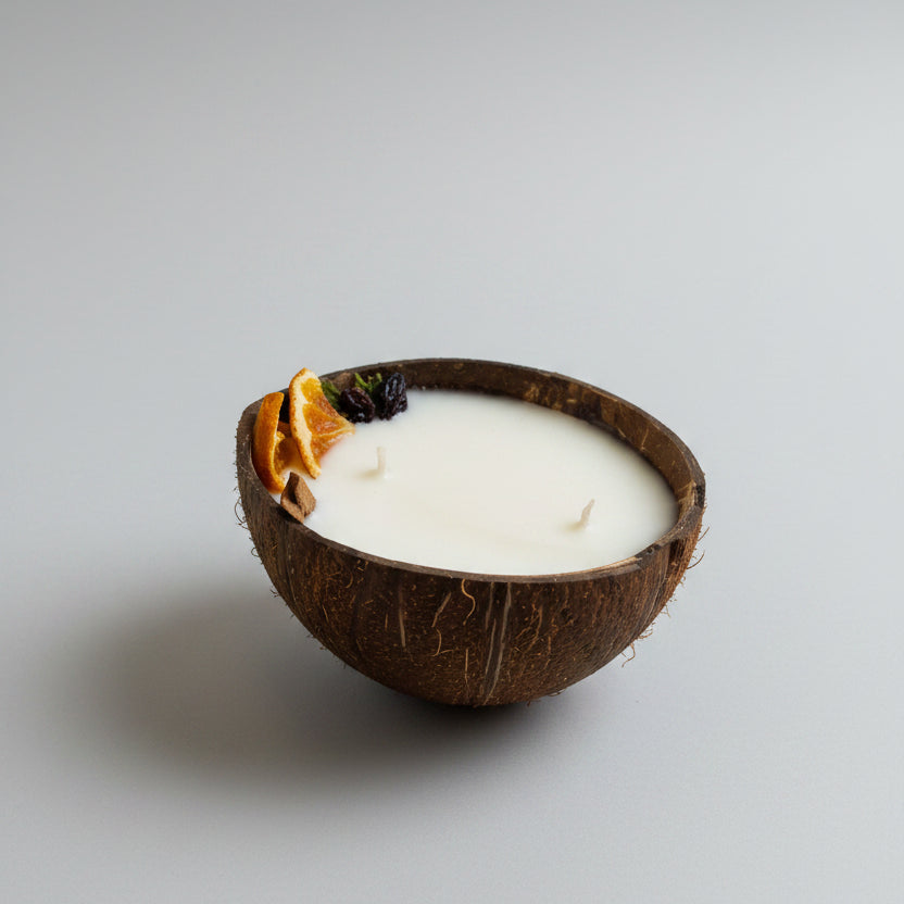 Winter bergamot scented coconut shell candle